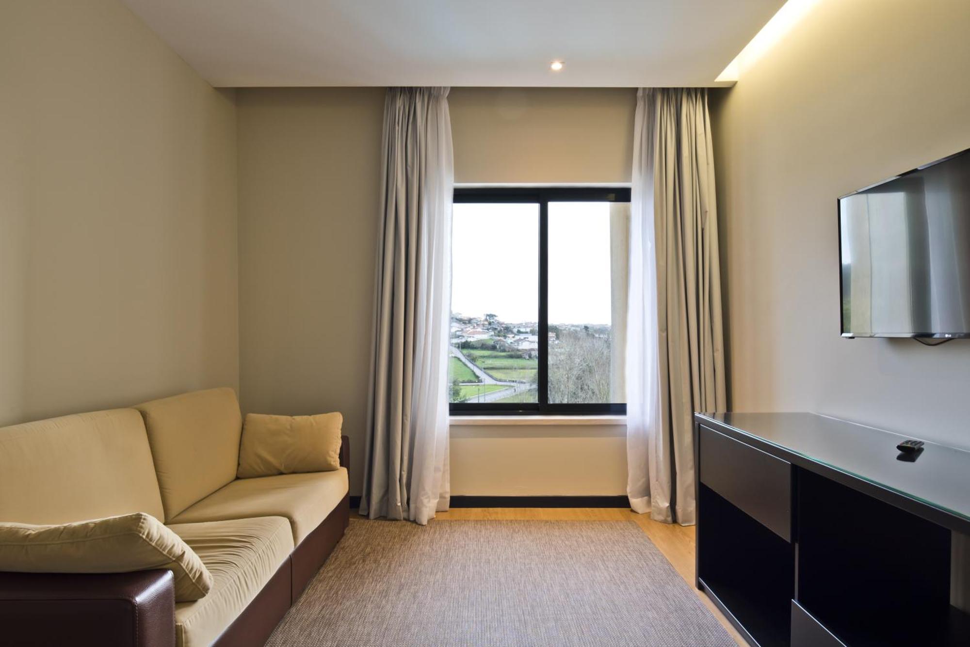 Lam Hotel Estarreja Dış mekan fotoğraf